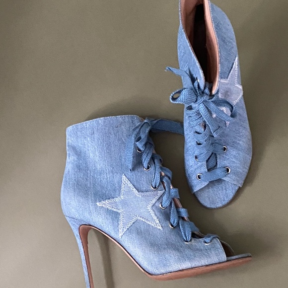 Gianvito Rossi denim lace up open toe booty. Size 39 - Picture 5 of 10
